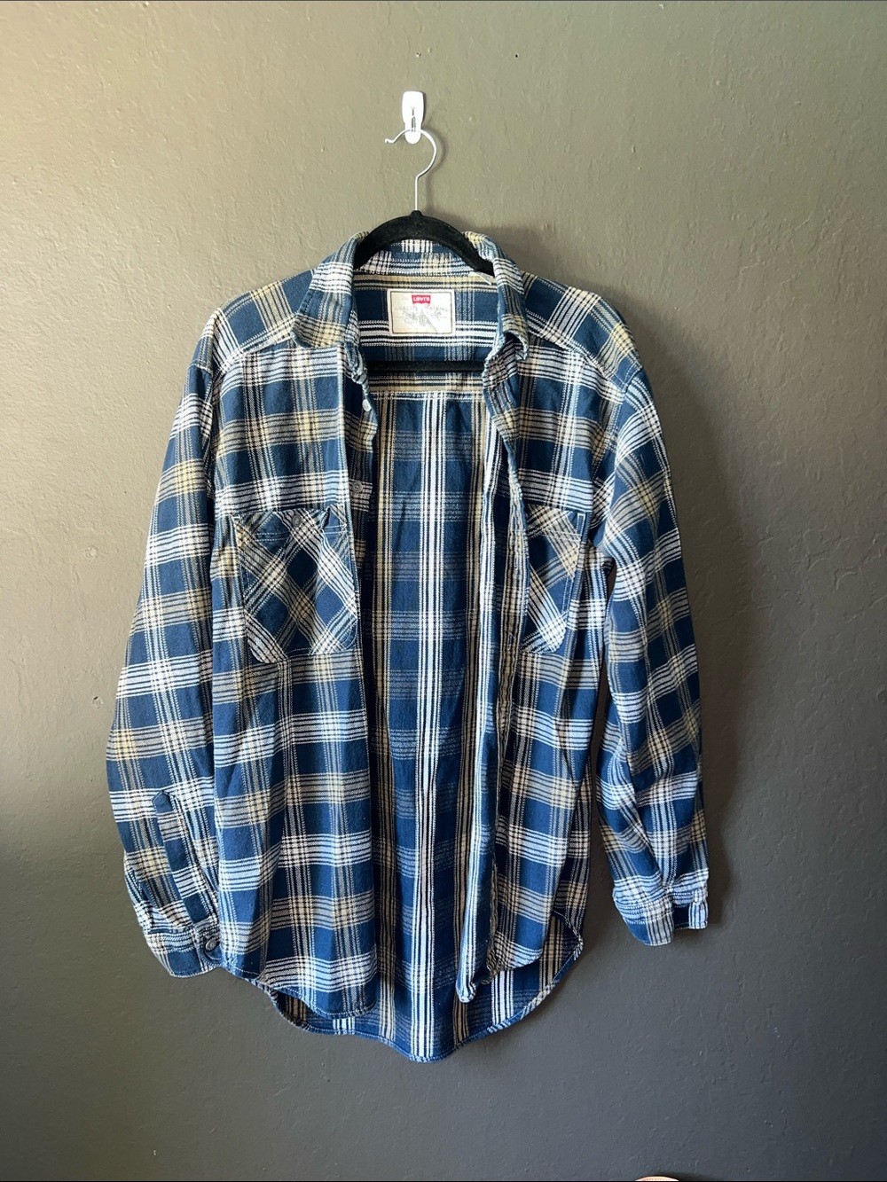 Vintage ‘95 Levi's Blue and Cream Plaid Button-Down Shirt